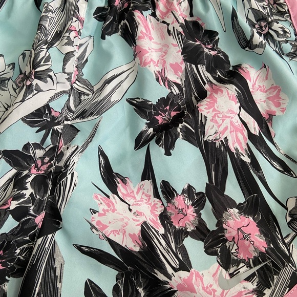 Nike Women's Floral Athletic Shorts - Pink and Black size:XS - Picture 11 of 13